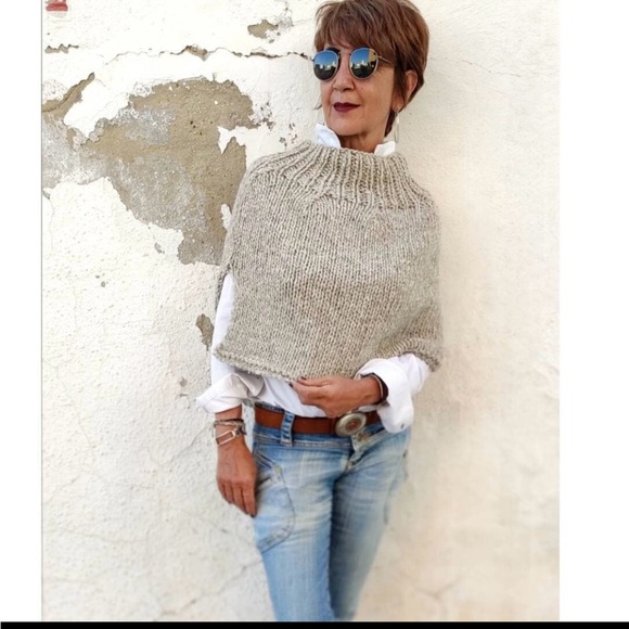 Handmade Sweaters - New Handmade Poncho Cape gray/beige BoHo Retro